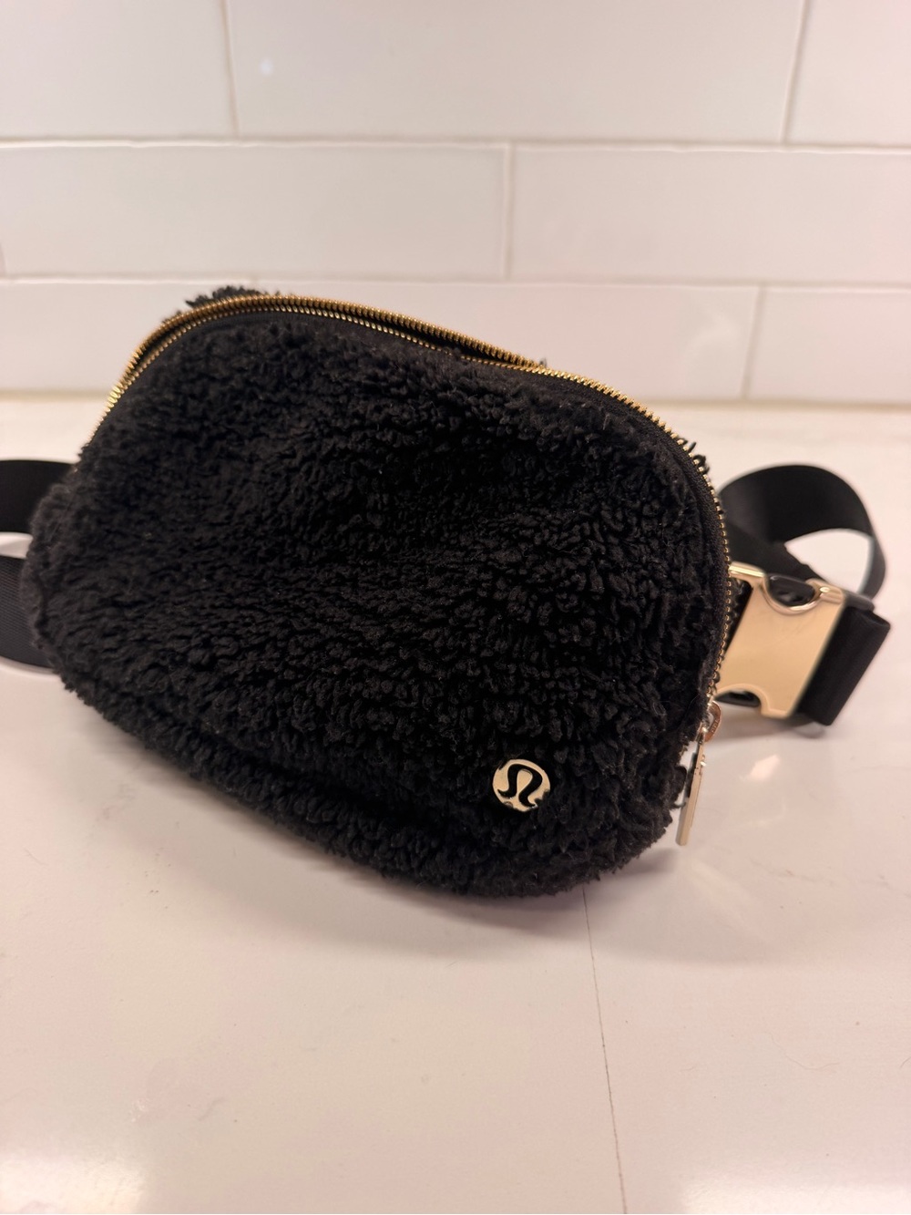 lululemon athletica Black Sherpa Crossbody Belt Bag with Gold Hardware